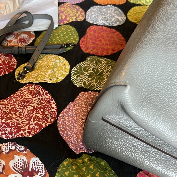 Authentic Coach Handbag - Picture 9 of 14